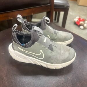 Nike Gray and White Slip-On Sneakers with Elastic Laces